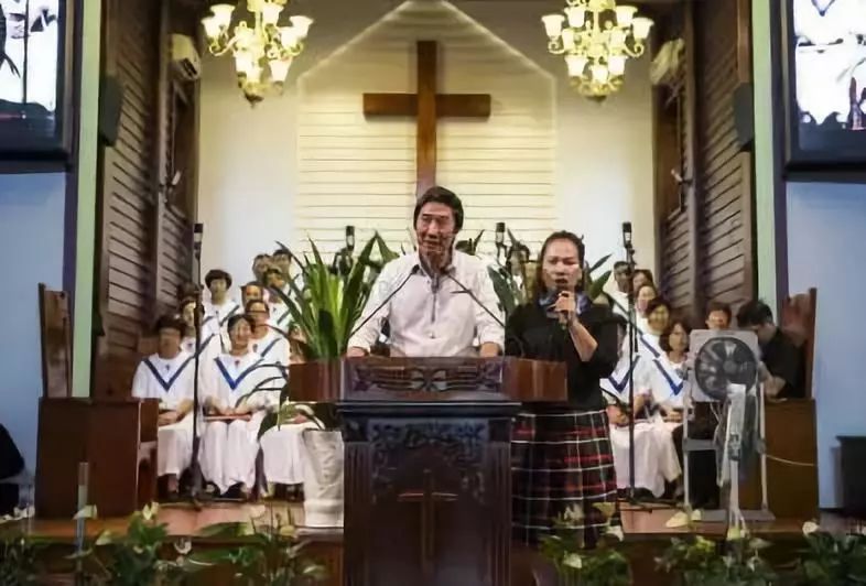 助力滑雪运动纵深发展 融创滑雪学校正式开学|太阳成集团tyc7111cc(图3) 太阳成集团tyc7111cc