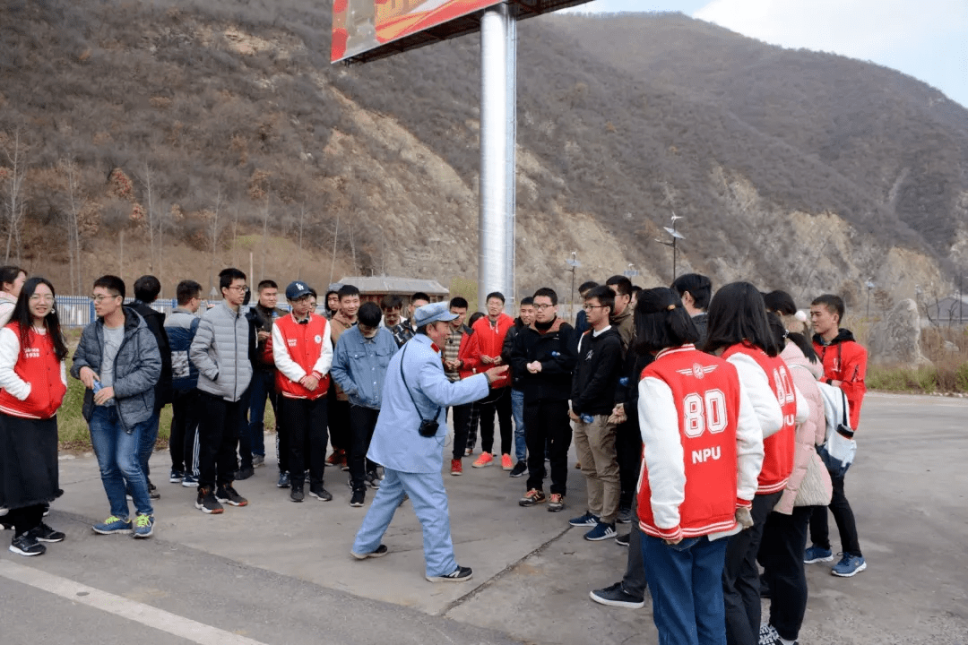 【太阳成集团tyc7111cc】
聚焦学代会(图8) 【太阳成集团tyc7111cc】
聚焦学代会(图8)