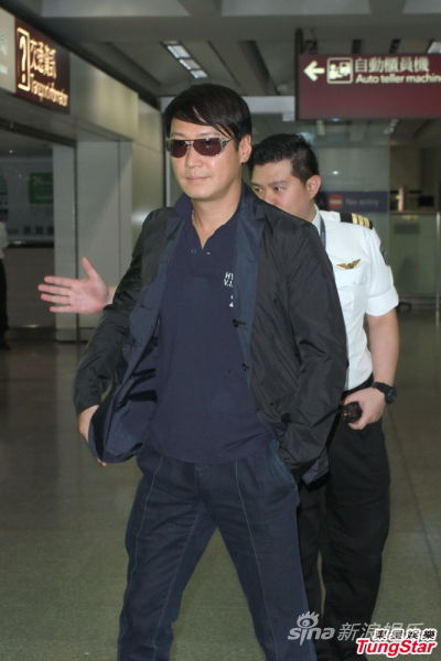 【太阳成集团tyc7111cc】前三季度铁路投资额下降3%完成全年任务近七成(图2) 太阳成集团tyc7111cc